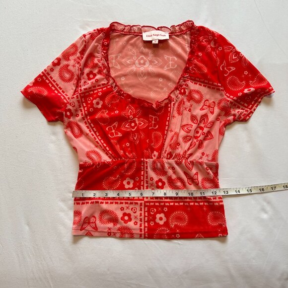 Lisa Says Gah Lana Short Sleeve Top - Bandana Red & White Paisley Print - Picture 7 of 9